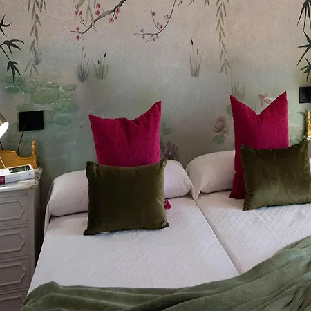 In Sanxenxo With Pool & Sea Views *